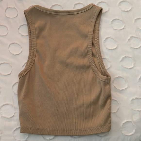 Zara Beige Cropped Tank - Picture 2 of 3